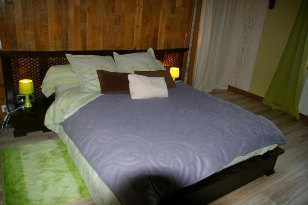 Gite Au Chalet Laferté-sur-Aube Δωμάτιο φωτογραφία