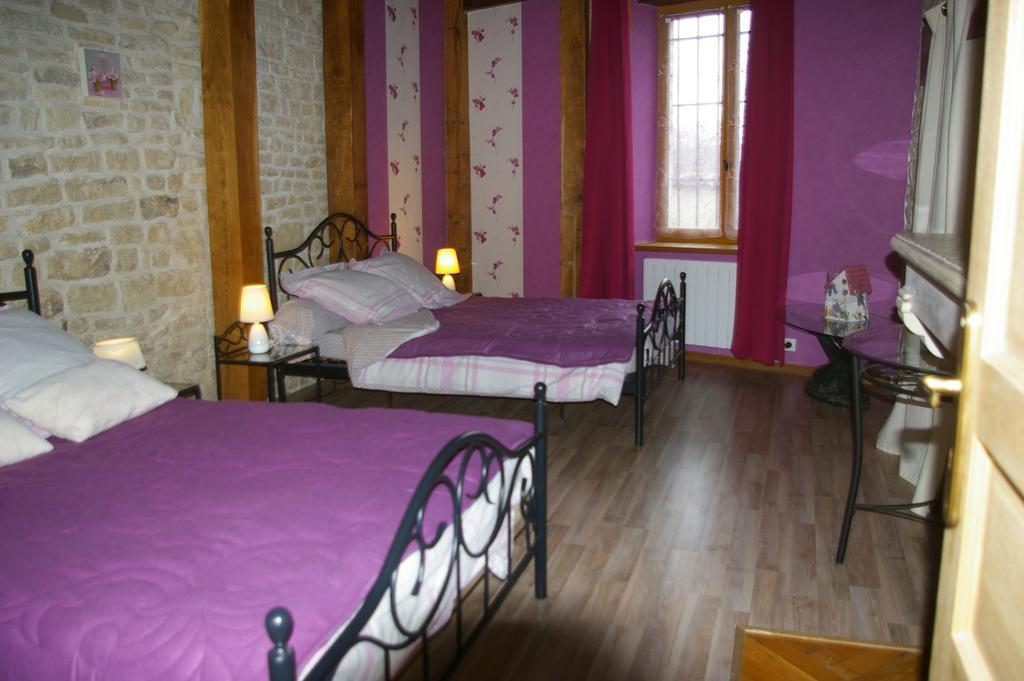 Gite Au Chalet Laferté-sur-Aube Δωμάτιο φωτογραφία