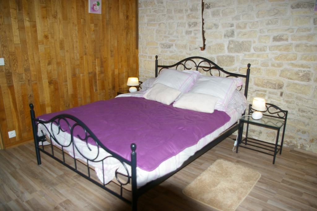 Gite Au Chalet Laferté-sur-Aube Εξωτερικό φωτογραφία