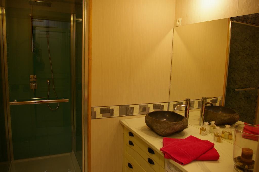 Gite Au Chalet Laferté-sur-Aube Δωμάτιο φωτογραφία